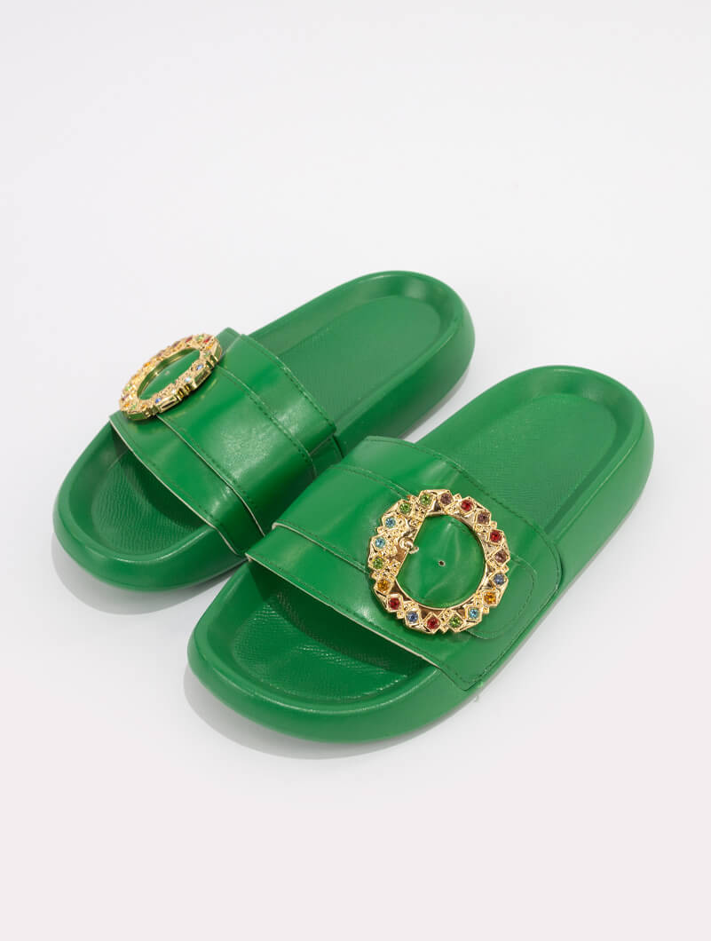 Mules à lanière ceinturée